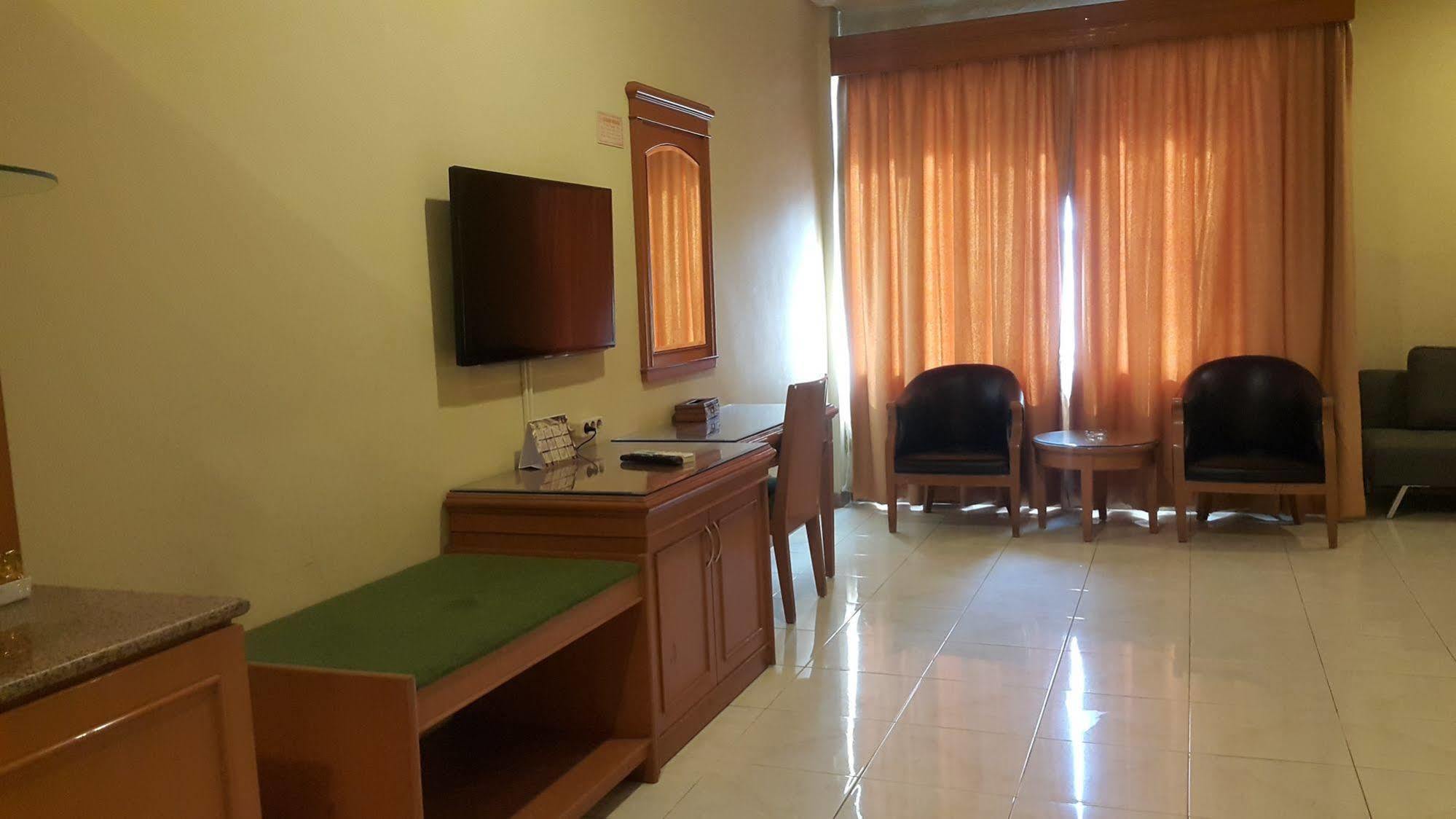 Hotel Maricaya Macasar Exterior foto